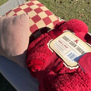 Cuddly Cabin Throw with primitive accent pillows